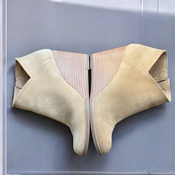 Lucky Brand Yekeena Wedge Camel Color Wedge Bootie size 7.5 - Picture 8 of 16